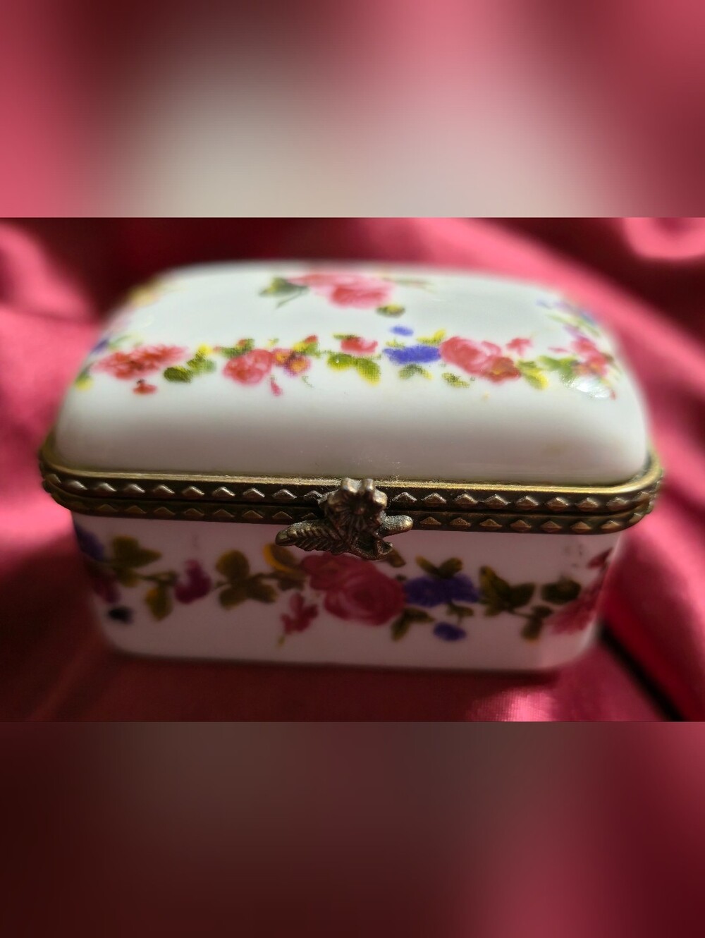 White Porcelain Trinket Box